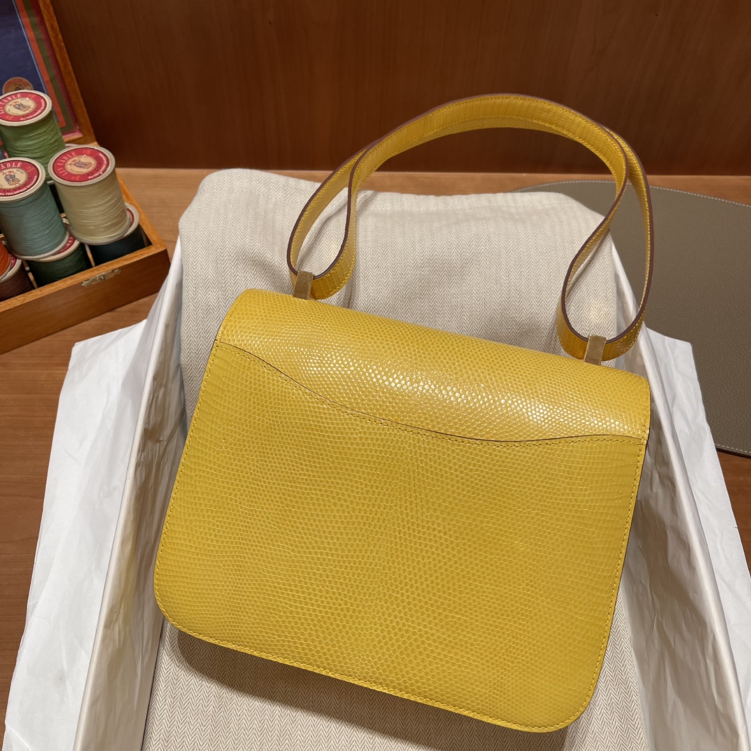 에르메스 콘스탄스24 옐로우 금장 리자드 가죽